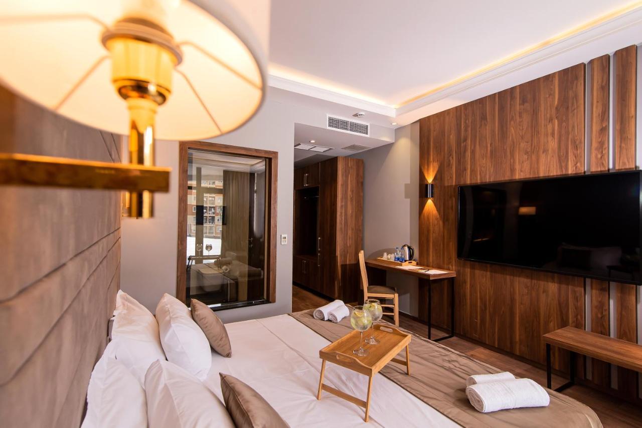 Deluxe & Executive Spa By Rafaelo Shengjin Exterior photo